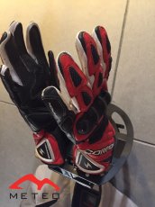 画像3: HUCK 鉄製 バイク用 グローブ 手袋 置く棚 風通し 通気性 耐用性 簡単 (3)